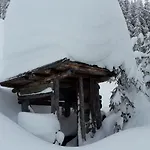 Haus Hoellwart * Sankt Johann im Pongau