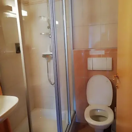 Haus Hoellwart Apartment *
